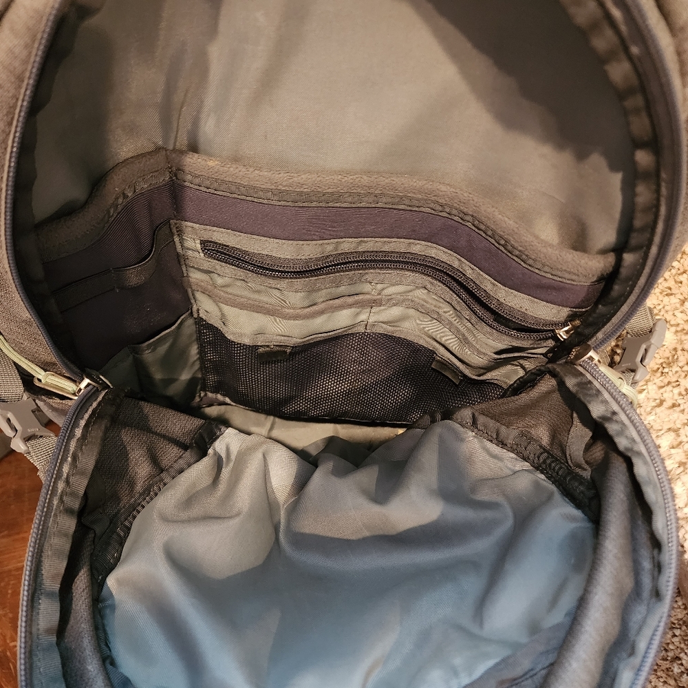 North Face Borealis Backpack, Gray/Mint - image 5